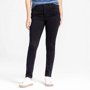 Universal Thread Mid Rise Black Jeggings